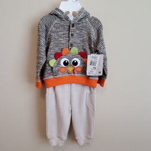 Cute turkey day outfit